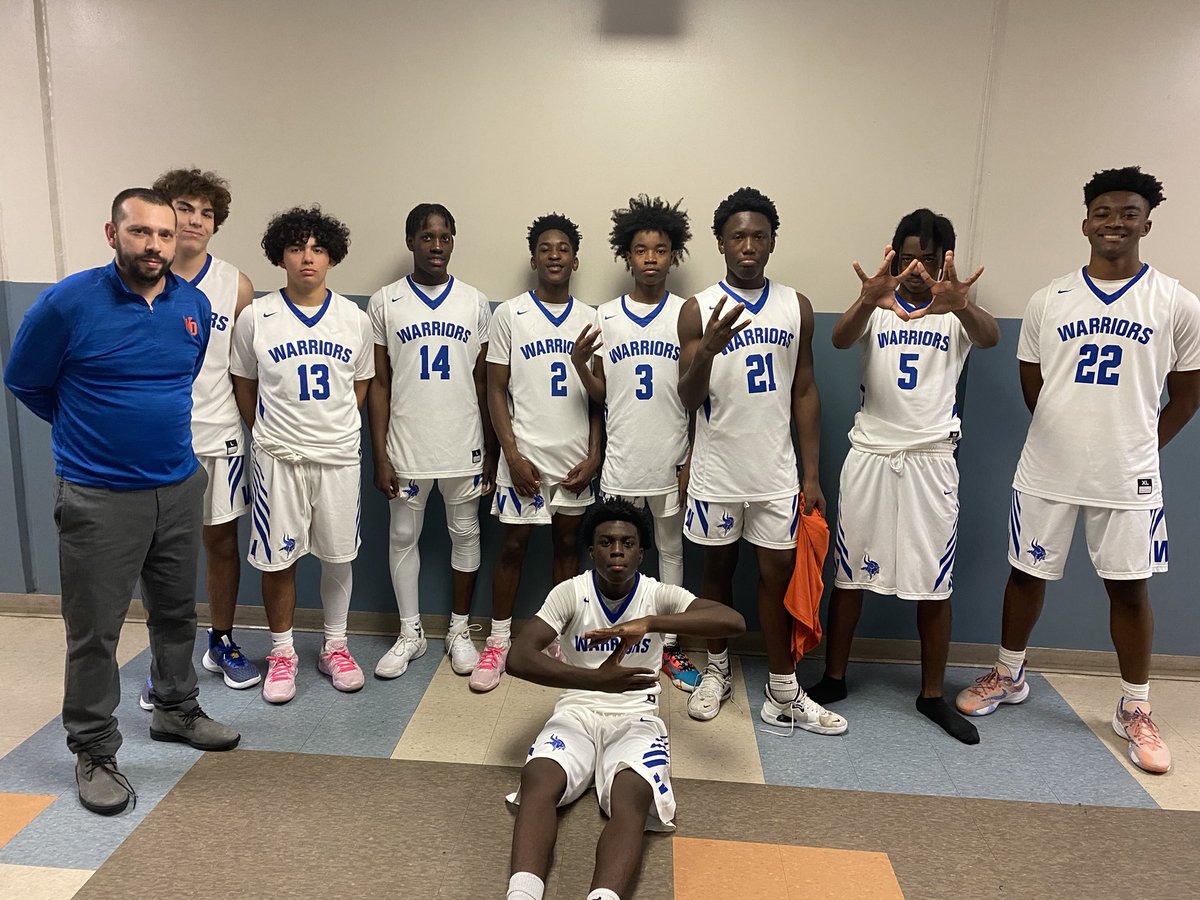 _CoachRoy's tweet image. This year was a special one.  Coaching these boys to an 11-4 record was pretty amazing.  Started 5 freshman and having 6 on the team truly showed the future is bright here 🏀