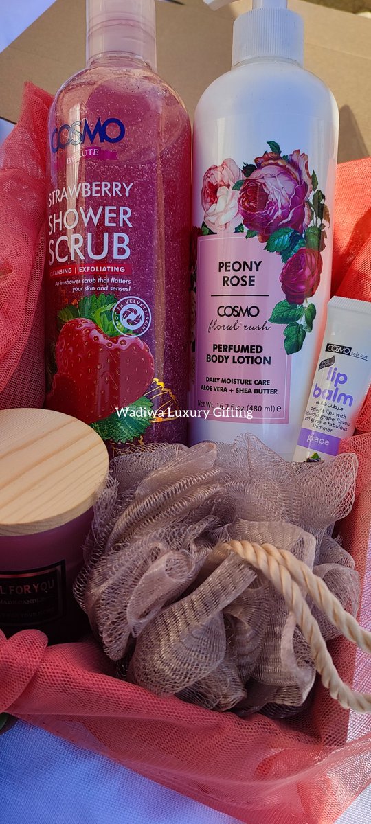 Tatae011's tweet photo. Bath set for Her😍Shower Scrub, Body Lotion, scented candle, loofah, lip balm and bathing gloves. $20. Contact us on+263771824408 https://t.co/4ZKvriz8PR