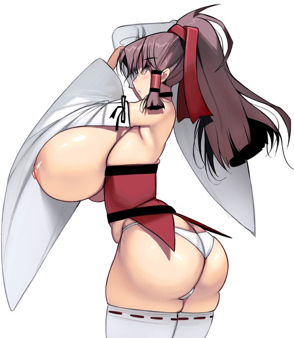 巫女さんの尻とおっぱい 