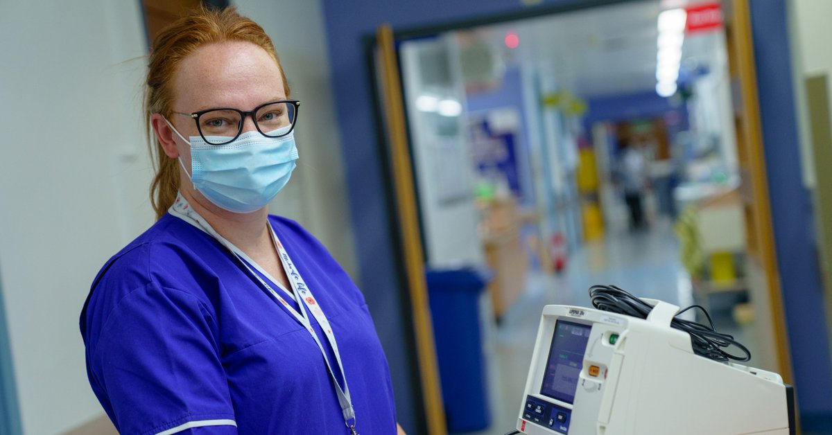 nottmhospitals's tweet image. Let's work together to make a difference and develop our services to provide the best possible care. 

#FutureInYourHands

Join us on our journey of improvement as a #Midwife 💙 &amp;gt;&amp;gt;➡️ bit.ly/3IRRApA