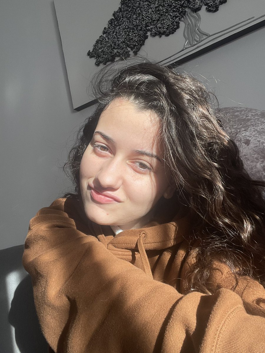 eliaragones03's tweet photo. ☀️ https://t.co/QoKZ83geqM