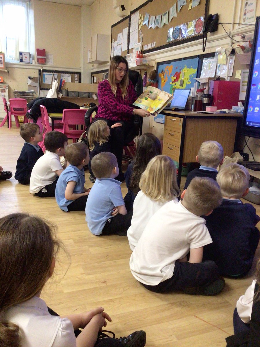YRPinkClass's tweet image. Pink Class are loving the mystery readers every Friday. Thank you again for two more amazing mystery readers.