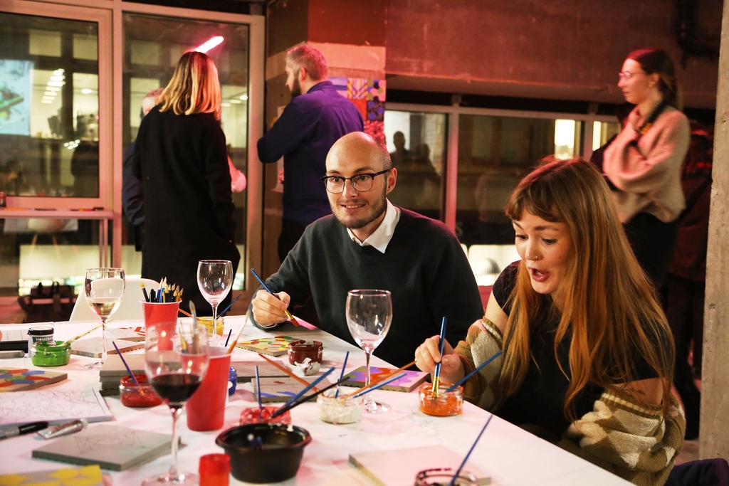 _ANDLondon_'s tweet photo. Have you RSVP'd for the 55 Old Broad Street event this Thurs?

With @landsecgroup, we want to hear what you want in your public realm; workspaces/ retail/ creative opportunities/ additional suggestions welcome.

55 Old Broad Street
9 Feb
4-8.30pm
RSVP: https://t.co/r3YqvZO920 https://t.co/ez2lHfDWrl