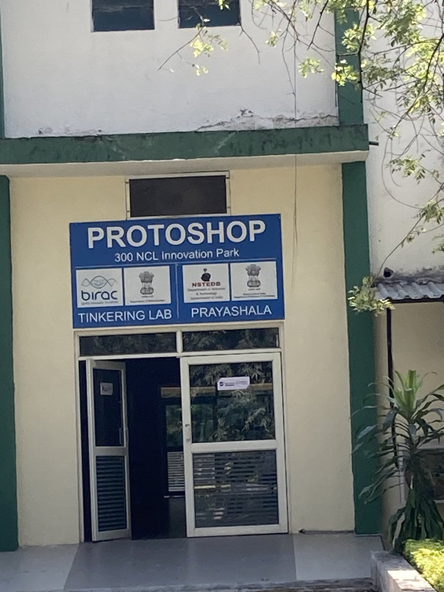 microshep's tweet image. Brilliant first day in #pune with @KaushikLab and @NizamShaikh03. @OiHollie and I were blown away by the incredible @ProtoshopL and the rest of the facilities at @venture_center - joined up thinking for innovative startups in a beautiful setting. We are quite envious 😁!!