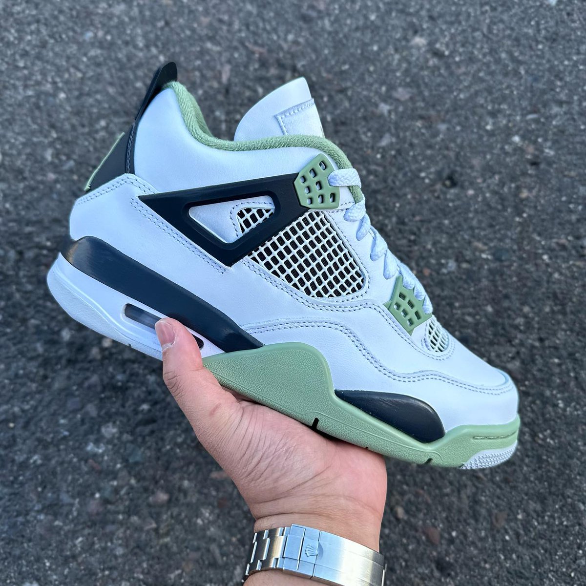 Thread Raffle AJ4 "Seafoam"

À défiler 🧵⬇️