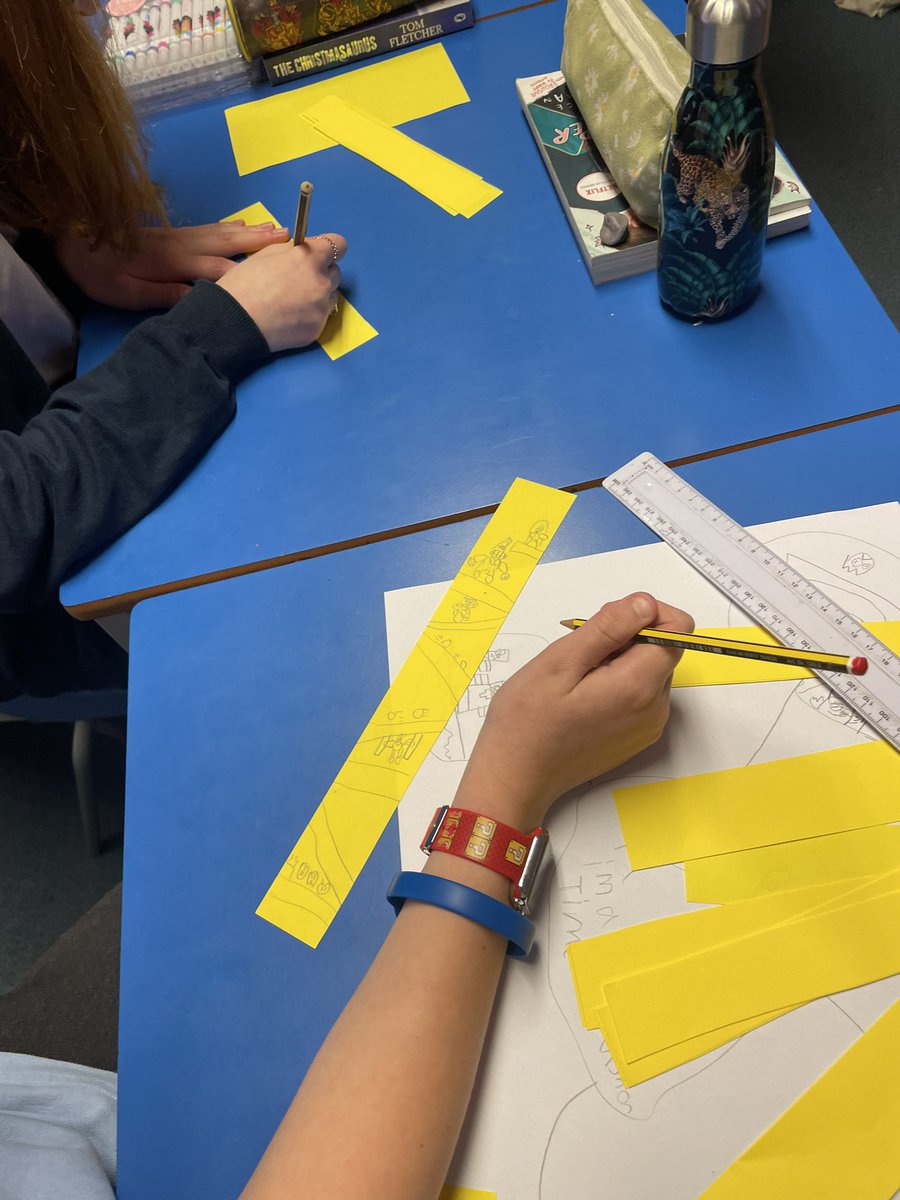 Mrs_T_101's tweet photo. This afternoon P7 are talking about #ChildrensMentalHealthWeek @Place2BeScot. After discussing the different connections we have in our lives that help and support us, we are turning our connections into paper links to create a large paper chain. #LetsConnect #ConnectionLinks ❤️ https://t.co/W6YBQnCEl0
