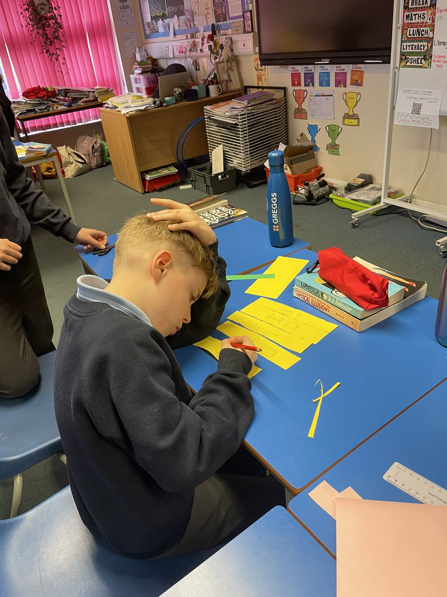 This afternoon P7 are talking about #ChildrensMentalHealthWeek <a href="/Place2BeScot/">Place2Be Scotland</a>. After discussing the different connections we have in our lives that help and support us, we are turning our connections into paper links to create a large paper chain. #LetsConnect #ConnectionLinks ❤️