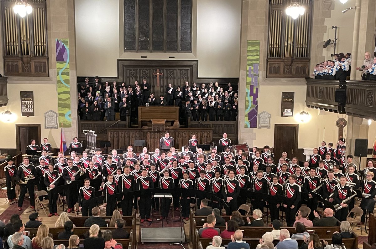 ShowbandCS's tweet photo. A huge thank you to everyone who came out to our Community Celebration #Concert on Saturday night!

A shoutout to our amazing members who brought their A-game and brought the house down with their #performance. We truly couldn't have done it without your support.

#CSShowband https://t.co/sPoXr0eGsO