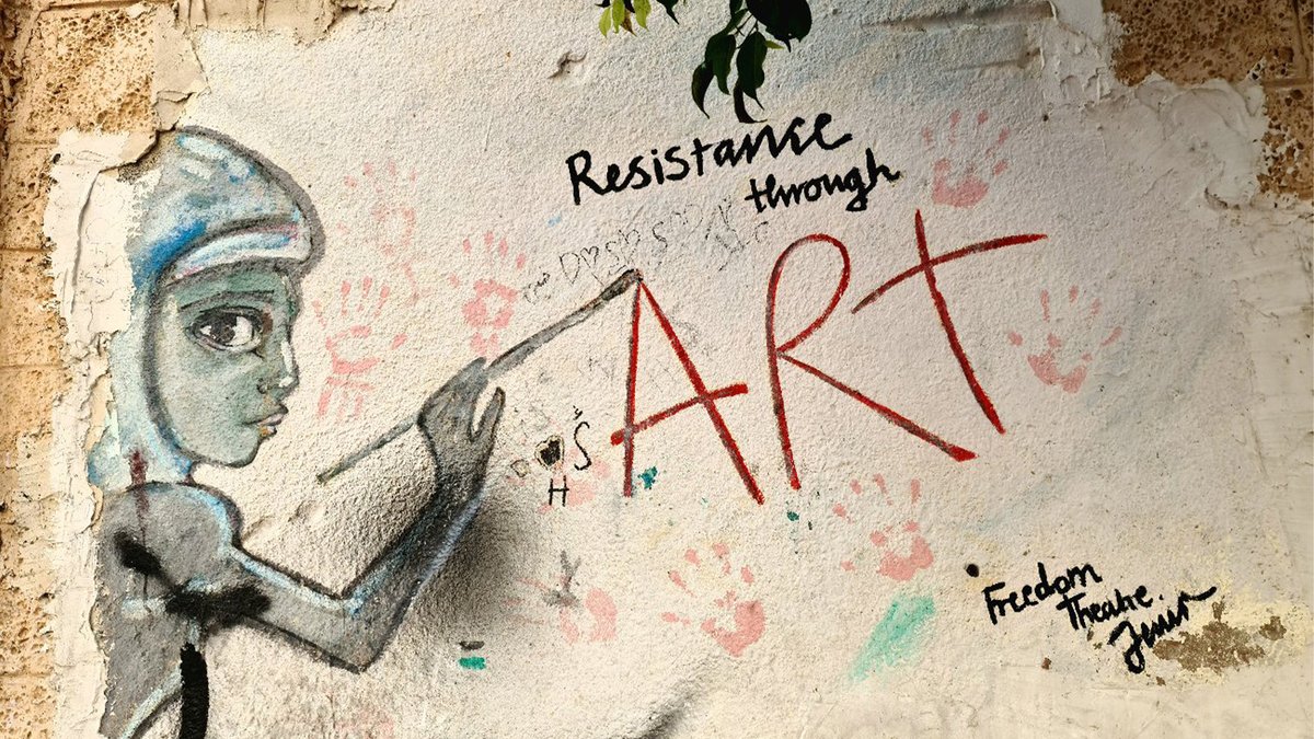 HUMAN + Motforestillinger = 🧡

Sammen med Motforestillinger og VEGA SCENE har vi satt sammen et kjempespennede spesialprogram om #kunst som #aktivisme med fokus på den israelske okkupasjonen av Palestina 🗝

humanfilm.no/motforestillin…

#freepalestine #frittpalestina