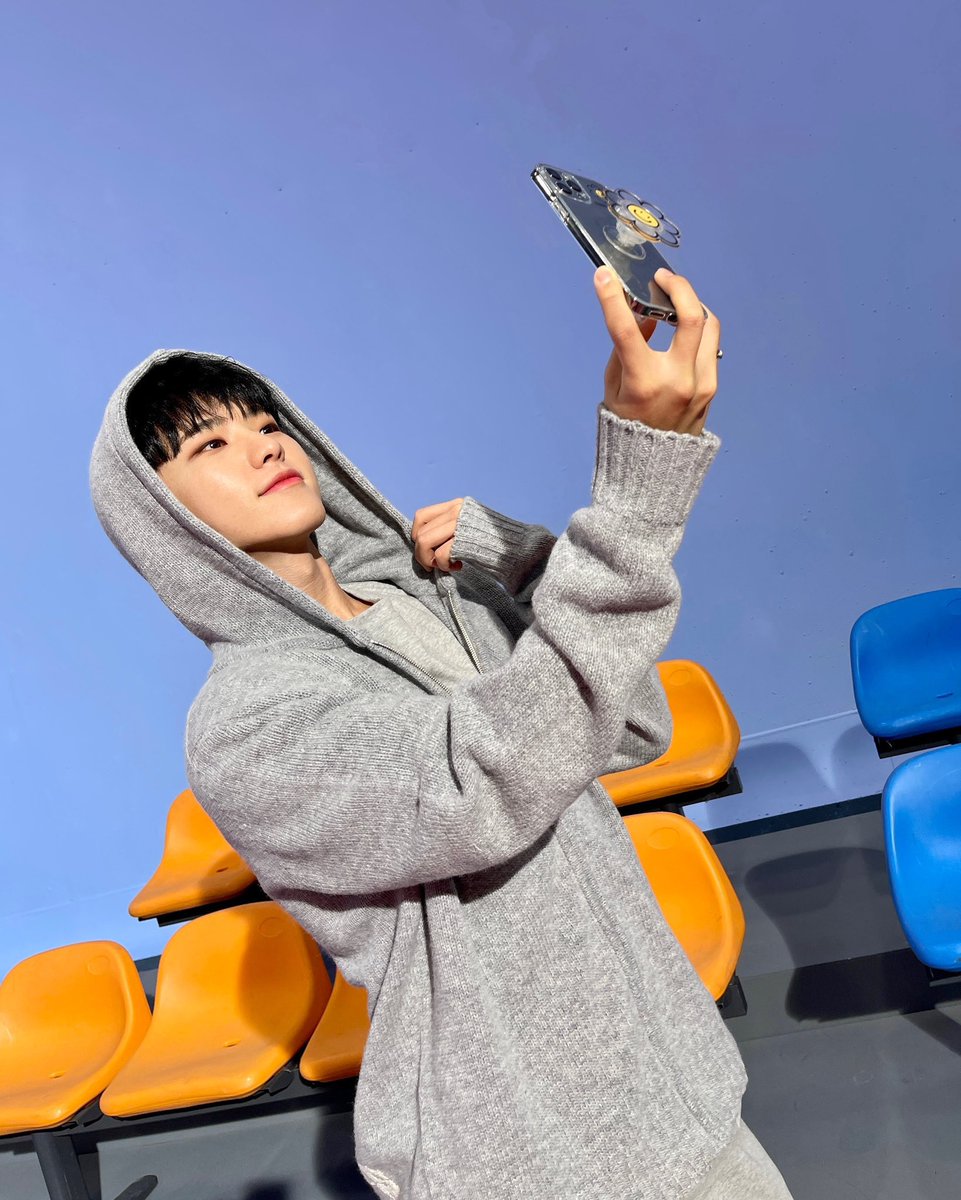blue615_'s tweet photo. 착장 너모 귀여워🥺🥺 https://t.co/WclHLg6yOh