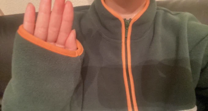可愛いじゃんって買った服見たことある配色だなーと思ったらゴン=フリークスでした。 
