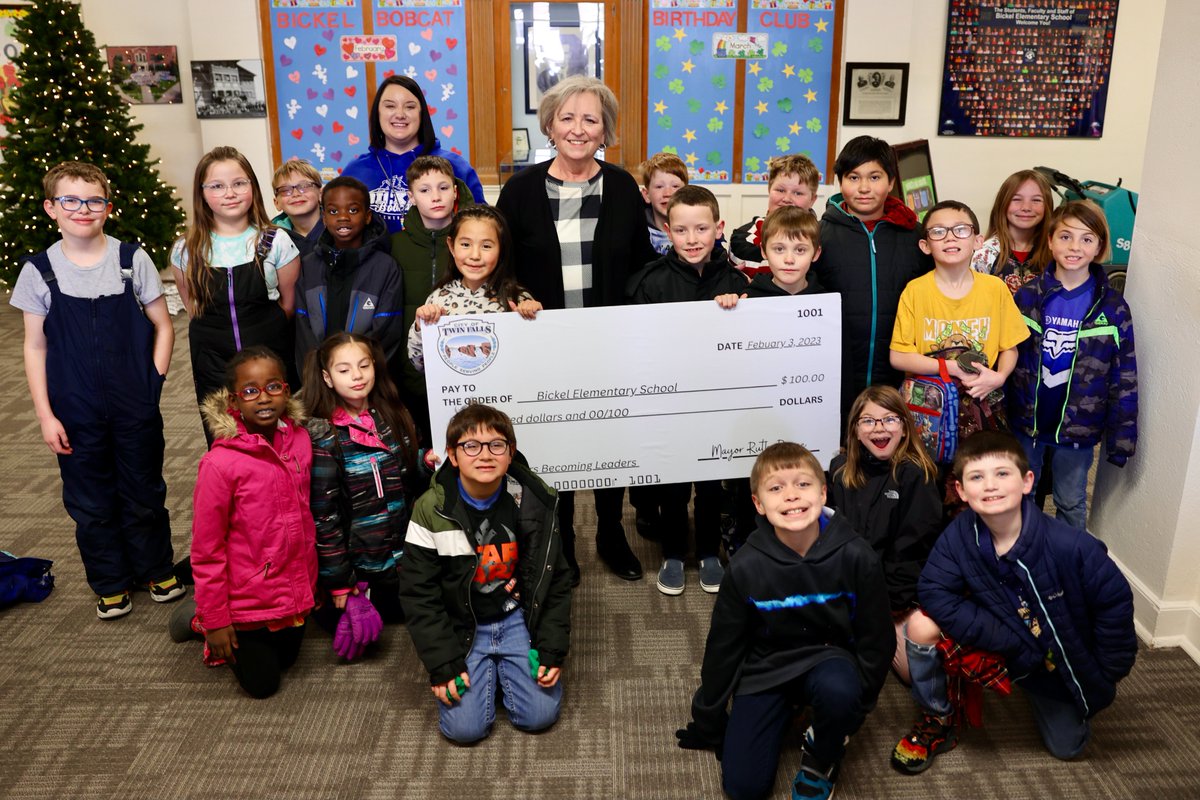 Congratulations to Yanelie for winning $100 for Mrs. McGowen's class in Association of Idaho Cities' Readers Becoming Leaders activity. (We hope there's a class party in the making!) Readers Becoming Leaders encourages students to creatively solve challenges that cities face.
