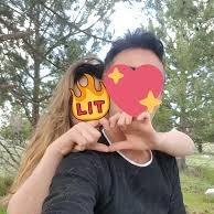 23-21 yaşinda evli çiftiz evli çiftlerle buluşacağız tek erkekler yazmasın takip ederlerse belki oda tek bayanlarada yazabilir yorumlara