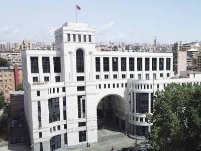 Arab_Intel's tweet photo. 🇦🇲 🇹🇷 🇸🇾 | L'#Arménie est prête à fournir une aide humanitaire et de secours aux victimes du tremblement de terre en #Turquie et en #Syrie. https://t.co/idUyXBAG5X