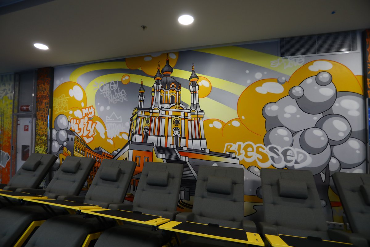 utartstudio's tweet photo. Stylization of the city of Kyiv in the style of graffiti.
#paintingwall #wallart #painting #kyivart #kyivgraffiti https://t.co/5f7JIVmuTT