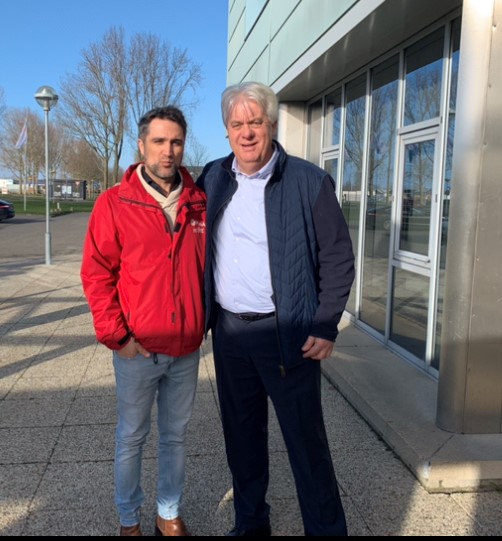 werkenLelystad's tweet photo. Volgende maand, op 15 maart, zijn er verkiezingen voor Provinciale Staten. Vandaag kwam Abassin Nessar, lijstrekker voor de PvdA Flevoland langs om te praten over #sociale #werkgelegenheid .
 
FOTO: Onno Vermooten ontving Abassin Nessar aan de Vaartweg, Lelystad https://t.co/xVbgd90vMC