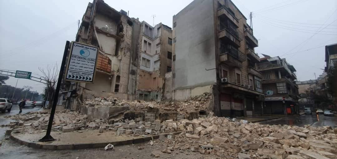 centroarmenio's tweet photo. Expresamos condolencias por las víctimas del #terremoto en Turquía y Siria, más de 1.900, 4 de origen armenio; Albert Tankjian y madre Mirna Minassian (foto 2), Sami Tabash y Aida, marido y mujer. Deseamos consuelo a familiares, rescate de sobrevivientes y recuperación a heridos https://t.co/TPaFRD5mEH