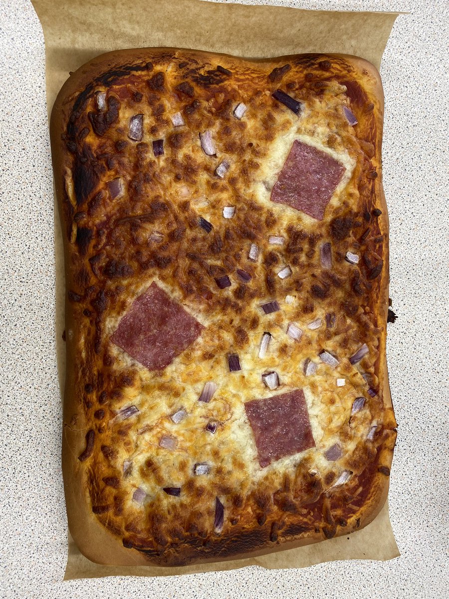 DHFSFoodTech's tweet image. Year 8 group learning about raising agents and gluten formation whilst making wonderful pizzas. Well done Year 8!