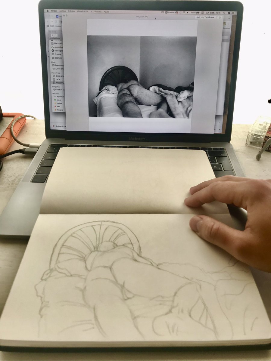 pepeqalato's tweet photo. It’s way too much better to draw from a photo, with patience, coffee and pleasure, than to do it in a live session with limited time. Soon I’ll show this one finished! 💜
#art #handmade #drawing #butt #nude #male #bed #scorzzo #natural #body https://t.co/5cZpdJfzNc