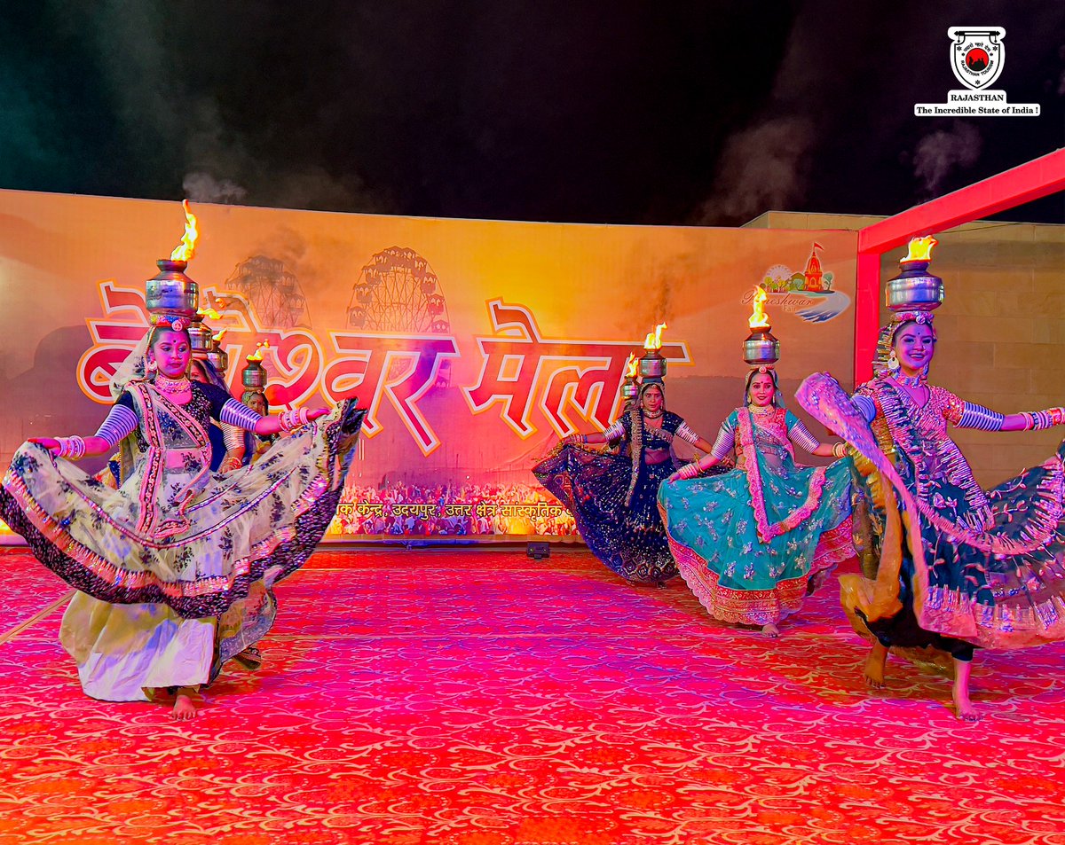 my_rajasthan's tweet photo. The Beneshwar Fair in Dungarpur offered an opportunity to take in the rich tribal culture of various tribes of Rajasthan and around.
#FeelTheFestiveVibes
#beneshwarfair #dungarpur #explorerajasthan #travelrajasthan #padharomharedes #rajasthantourism #rajasthan https://t.co/lqxKwxZSIi