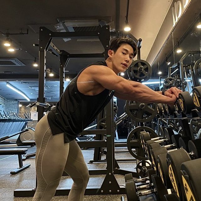 ⠀⠀⠀⠀⠀⠀ ◟  𝑱𝑨𝑿𝑶𝑵 𝑪𝑹𝑼𝒁.  
𝗒𝗈𝗎𝗋 6’0 𝗅𝗈𝖼𝖺𝗅 𝗀𝗒𝗆 𝗍𝗋𝖺𝗂𝗇𝖾𝗋. 𝗍𝗐𝖾𝗇𝗍𝗒-𝗌𝗂𝗑. 𝗀𝖺𝗒. 𝗅𝖾𝗐𝖽. 𝗅𝗂𝗍𝖾𝗋𝖺𝗍𝖾, 𝖽𝖾𝗌𝖼𝗋𝗂𝗉𝗍𝗂𝗏𝖾. 𝗏𝖾𝗋𝗌𝖾. 𝖿𝖾𝗐 𝗅𝗂𝗆𝗂𝗍𝗌. 𝗆𝗎𝗅𝗍𝗂-𝗌𝗁𝗂𝗉. 𝗆𝖺𝗍𝗎𝗋𝖾 𝗍𝗁𝖾𝗆𝖾𝗌.