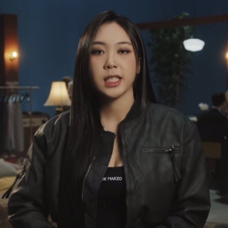 🥨 on Twitter: "As if her rainbow hair is back"