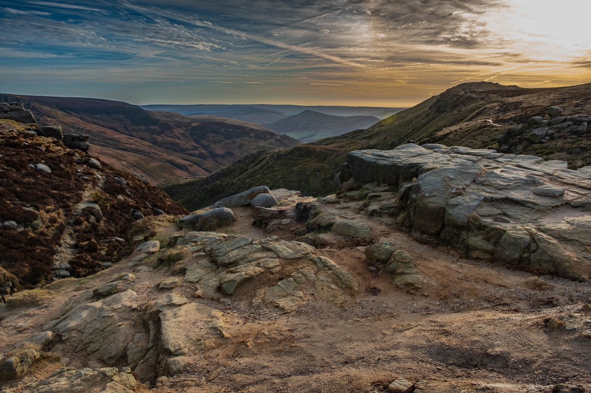 Edale moor: A beautiful area, one of our favourite walks. @tmcp1234 #peakdistrict #getoutside #landscapephotography #fujifilm_xseries #photography #mountains #Leefilters #peakdistrictnationalpark