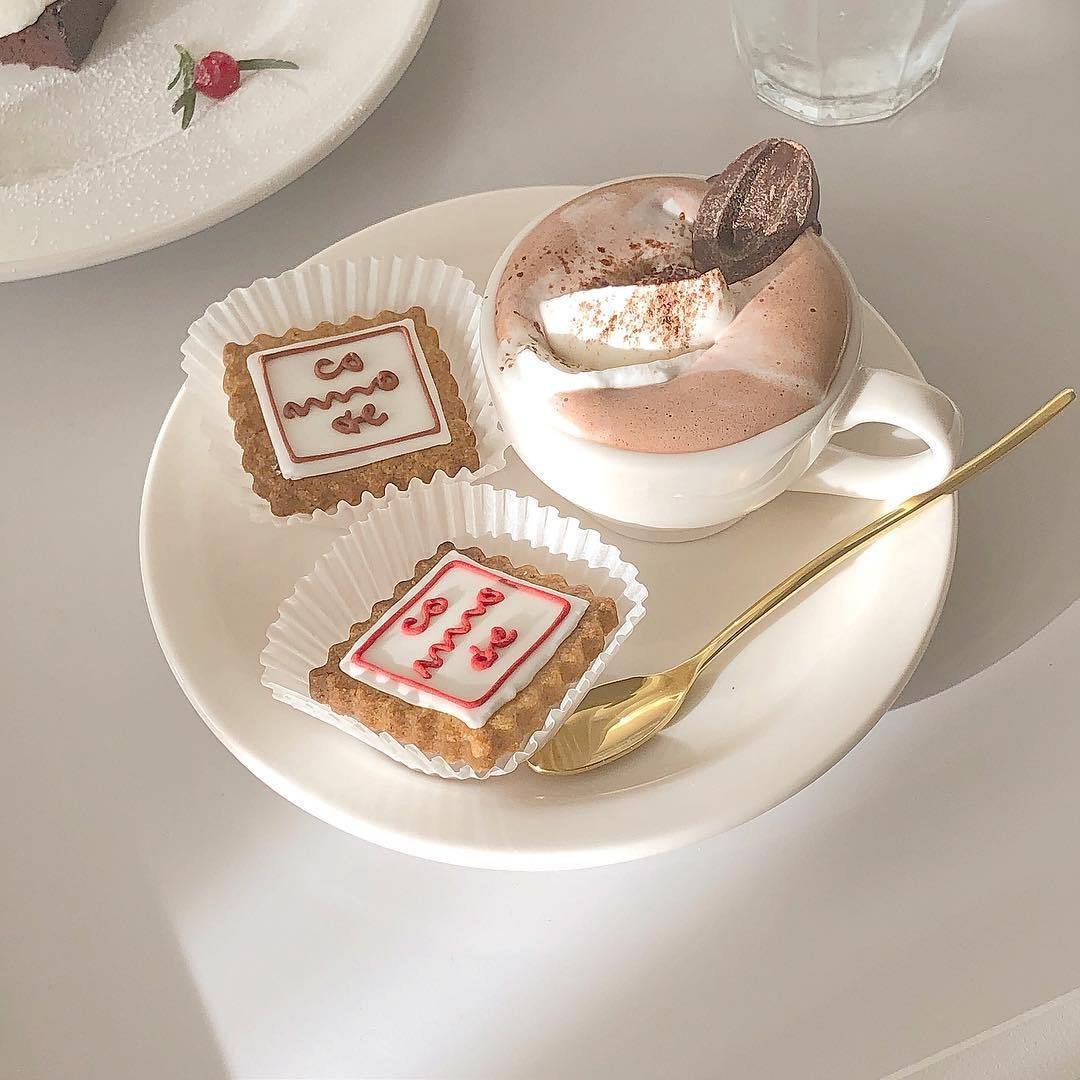 andTEAMcafe's tweet photo. ꒰ &amp;boys Café Order # 400 ꒱

✷ From: @alrkir

✷ To: Lunè
 
    𓂋 Message: 
Hiii Lunè ! There aren't many of us!! And I don't know many of you tbh ( I don't know any of you cause I don't have any lunè moots TT ) but let's work hard for our boys !! And I want to let you +++ https://t.co/DFXGWb3f1B