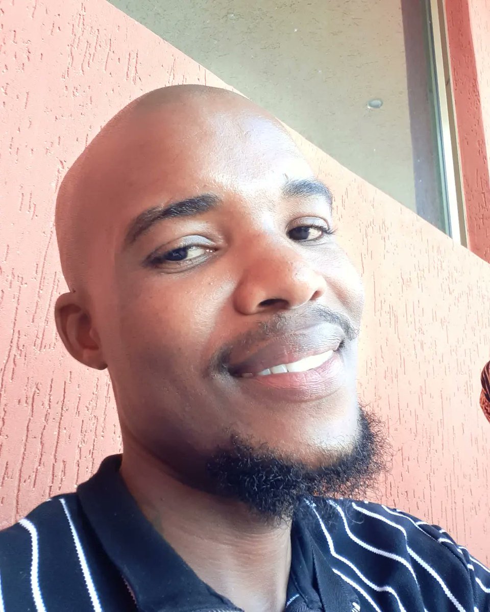 Piet_Masemola's tweet photo. Skin Exellent. @PortiaM_Skin
#Portiamskincare #PortiaM #ShareTheGlow #PlugHimIn https://t.co/t4PPriaBjL