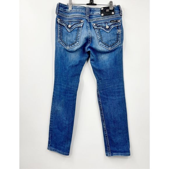 MandiesDiary's tweet photo. So good I had to share! Check out all the items I'm loving on @Poshmarkapp from @JStarNY4 #poshmark #fashion #style #shopmycloset #artisan #victoriassecret #missme: https://t.co/WnmebfyOuy https://t.co/Udx5PnQTAH