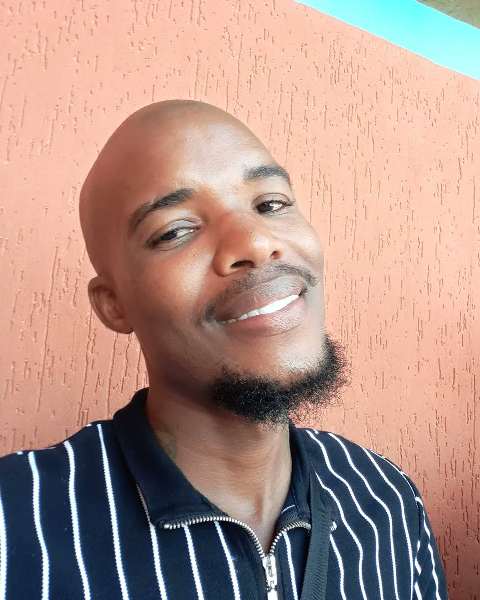 Piet_Masemola's tweet photo. Skin Exellent. @PortiaM_Skin
#Portiamskincare #PortiaM #ShareTheGlow #PlugHimIn https://t.co/t4PPriaBjL