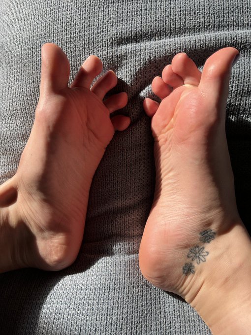 https://t.co/LmV8lAU7aa  #footjob #feet https://t.co/8UFj8E5wFt<a href="/tag/footjob"class="tags">#footjob</a><a href="/tag/feet"class="tags">#feet</a>