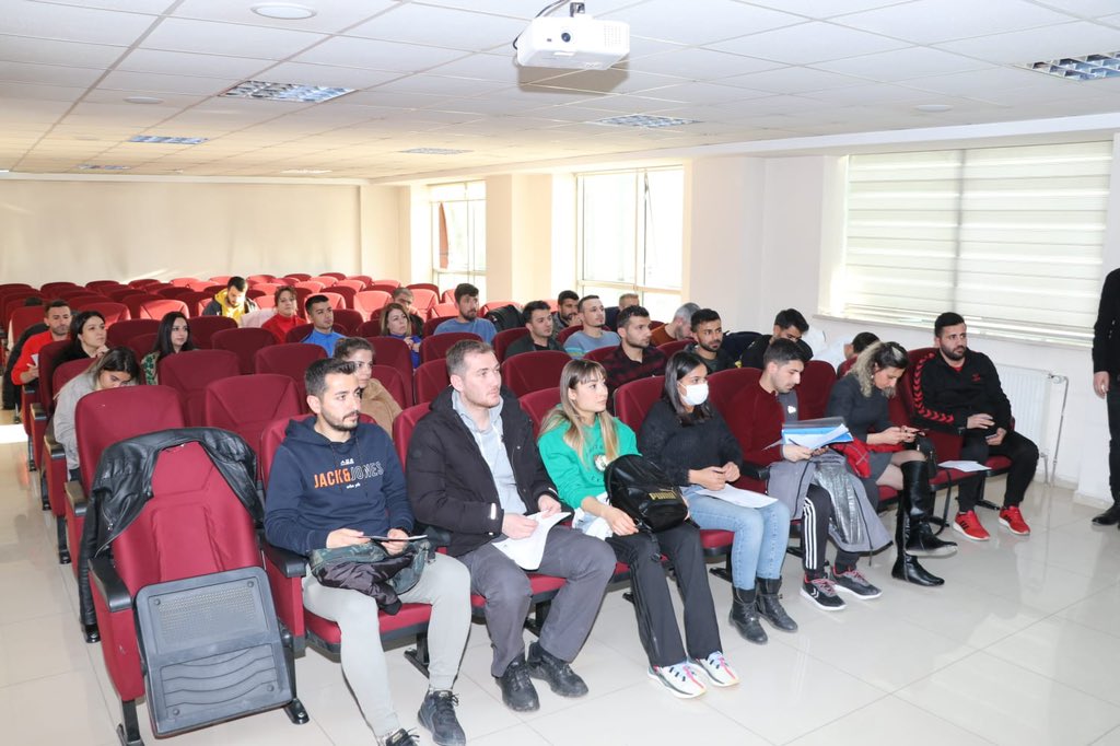 Afet ve acil durumlar için eğitimli Hakkari MEM AKUB ekibimiz, arama kurtarma çalışmalarına katılmak üzere Urfa ilimize hareket etmiştir.Diğer gönüllülerimiz de göreve hazır.

Geçmiş olsun,Türkiye.

<a href="/tcmeb/">Millî Eğitim Bakanlığı</a> <a href="/idrisakbiyik/">Dr. İdris AKBIYIK</a> <a href="/OzilLevent/">Dr. Levent Özil🇹🇷🇹🇷🇹🇷</a> <a href="/meb_dhgm/">Destek Hizmetleri Genel Müdürlüğü</a> <a href="/BilalGur30/">Bilal GÜR</a> <a href="/ozkan_meb/">Özkan AVCI</a>