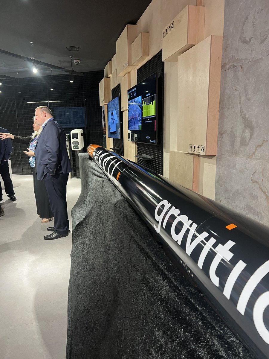 SmartDCC_CTO's tweet photo. Great to see innovation brought to life @adastralpark thanks to the @bt_uk team for hosting us - #quantum #network @SmartDCC https://t.co/OntlMINJC8