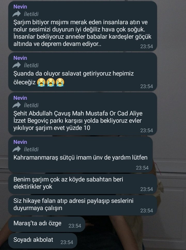 Şehit Abdullah Çavuş Mah Mustafa Or Cad Aliye İzzet Begoviç parkı karşısı yolda
Özge Akbolat
Yaylım lütfen 🙏
<a href="/AFADBaskanlik/">AFAD</a> <a href="/ahbap/">Ahbap</a> <a href="/haluklevent/">Haluk Levent ( Ahbap Ekibi )</a> <a href="/DepremDairesi/">AFAD Deprem</a>