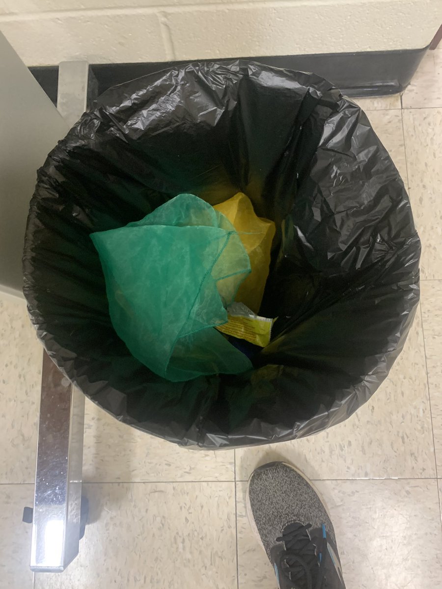 Kelly Featherston tweet media