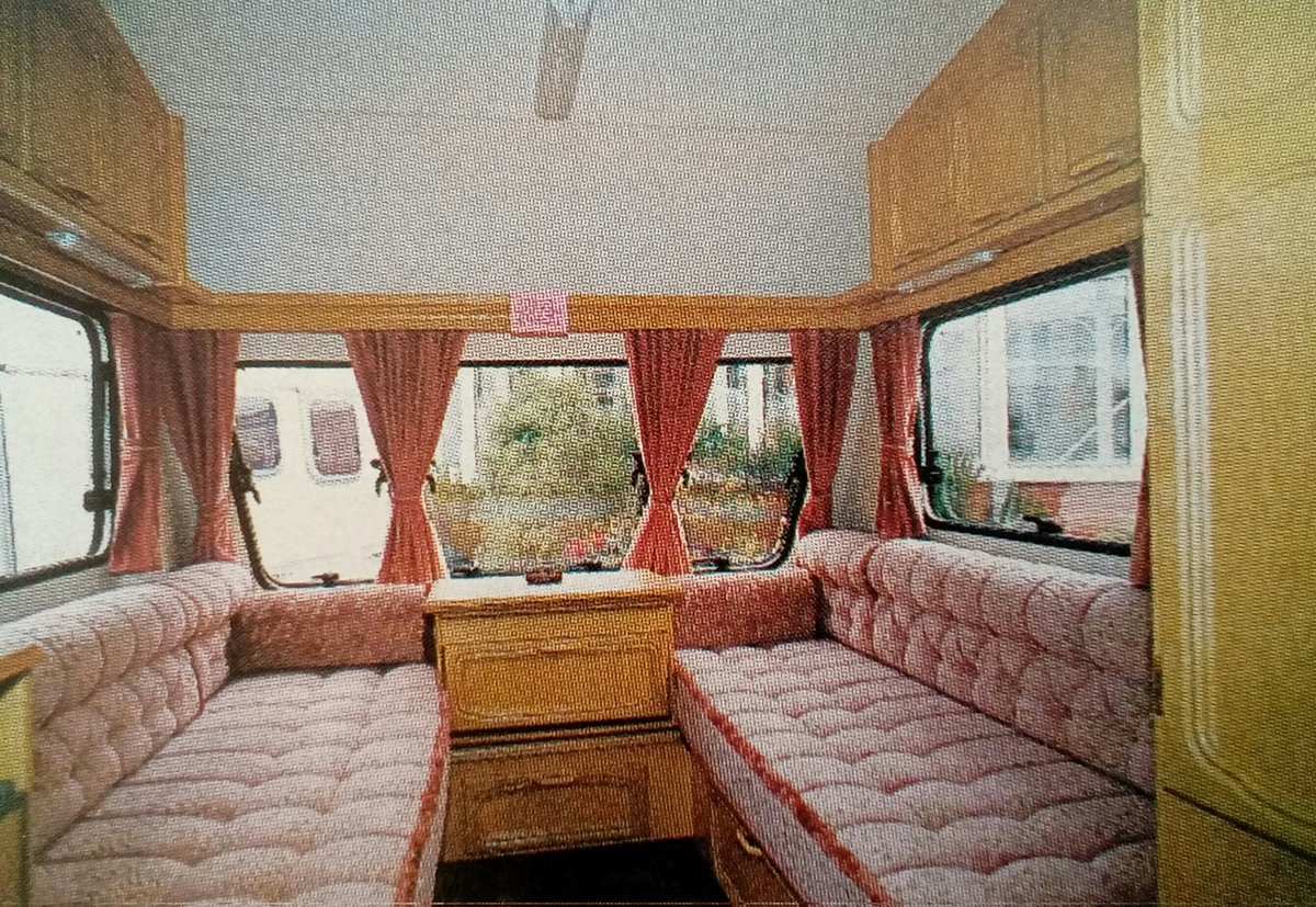 CompactCaravans's tweet photo. With a new @BaileyofBristol Discovery coming out soon, here's the 1992/93 Bailey Discovery 200, the most compact of the range. Internal length 11'9", overall length 17'0". Unladen weight 735kg, maximum gross weight 900kg, the list price of the 1993 Discovery 200 was £8955. https://t.co/uL5rIODt0b