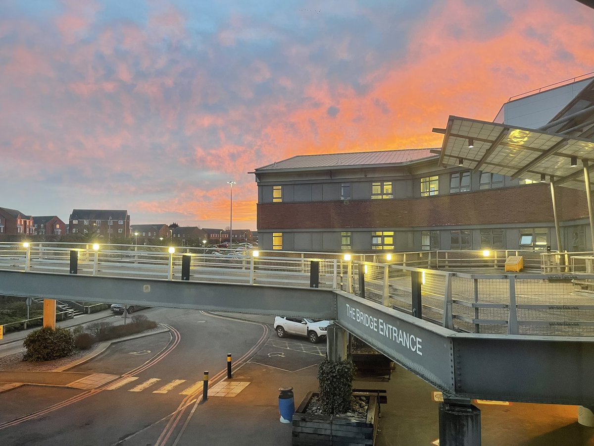 That sky over the bridge entrance 😍🌅