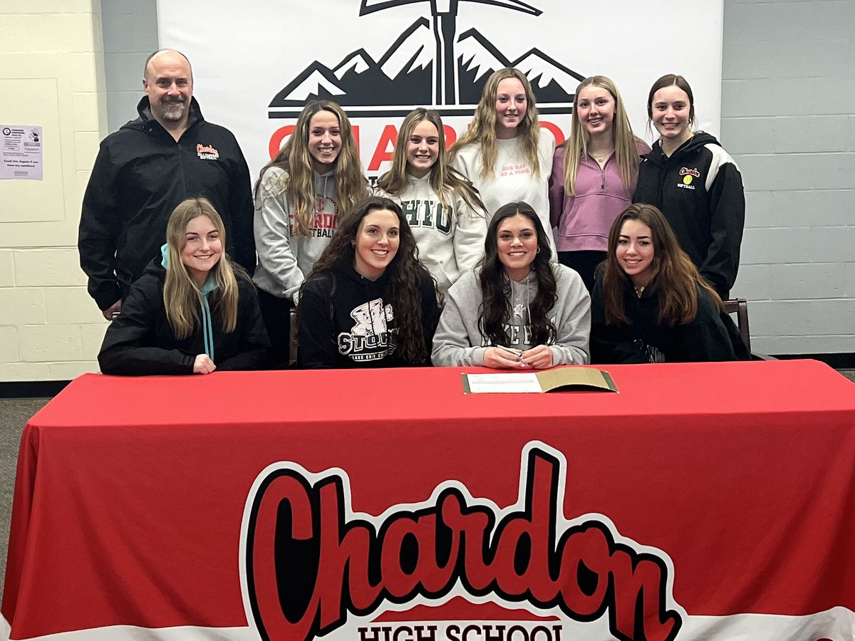 Congratulations Sydney Murray on signing an NLI to continue your education and softball career <a href="/LakeErieStorm/">Lake Erie Storm Athletics</a> !!