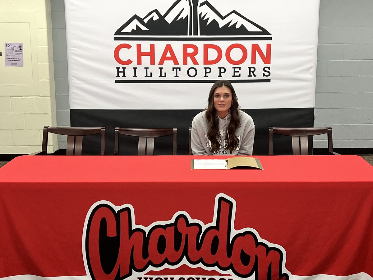 toppernation's tweet photo. Congratulations Sydney Murray on signing an NLI to continue your education and softball career @LakeErieStorm !! https://t.co/SxIhO6lDYC