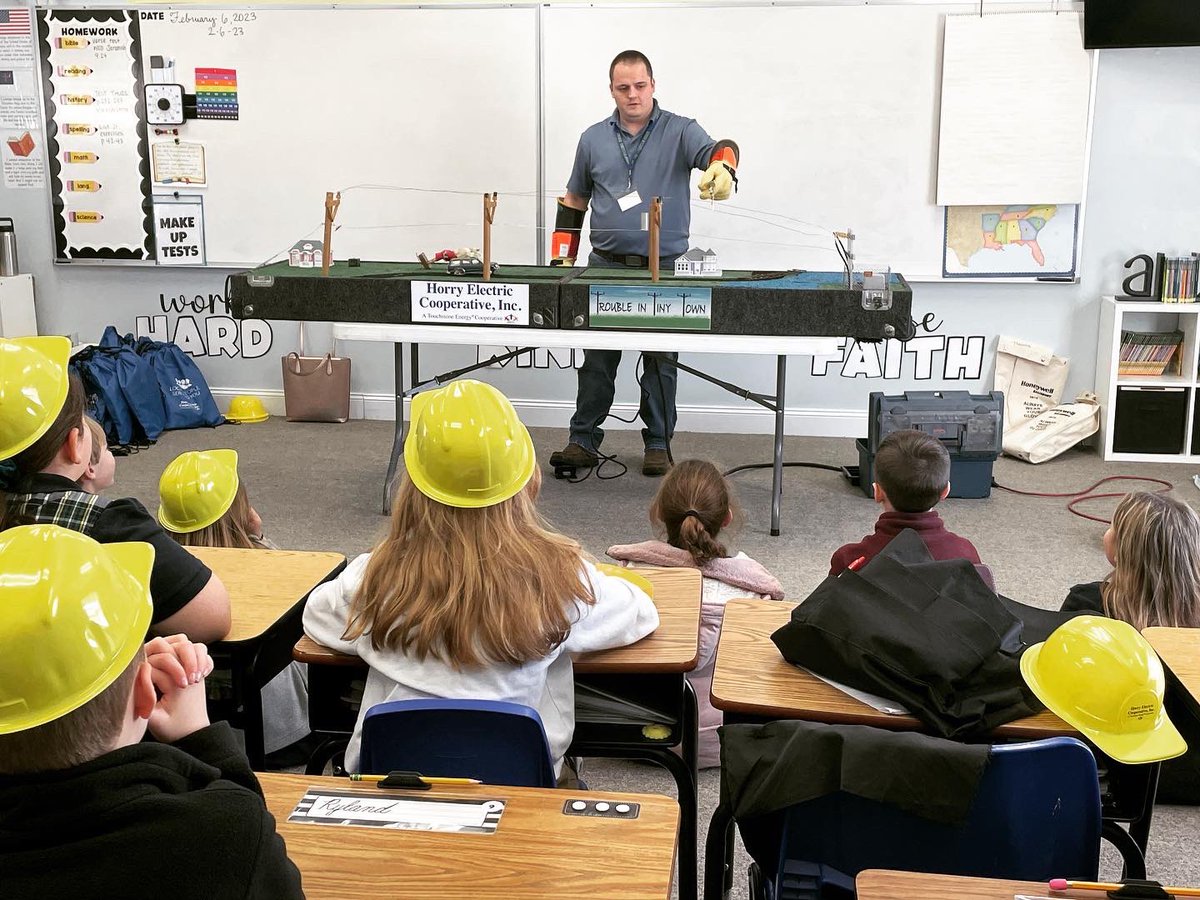 HorryElectric's tweet photo. 3rd graders at Conway Christian School are learning about electricity, so we brought Trouble in Tiny Town to demonstrate the dangers of electricity &amp; power lines. Students were amazed by the conductors of electricity &amp; the sounds they made upon contact with the power lines. https://t.co/CeTIOGt8pd