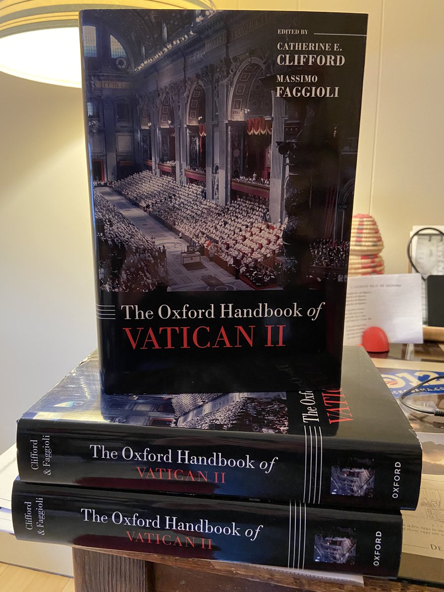 MassimoFaggioli's tweet image. first copies of “The Oxford Handbook of Vatican II” @OUPAcademic just arrived