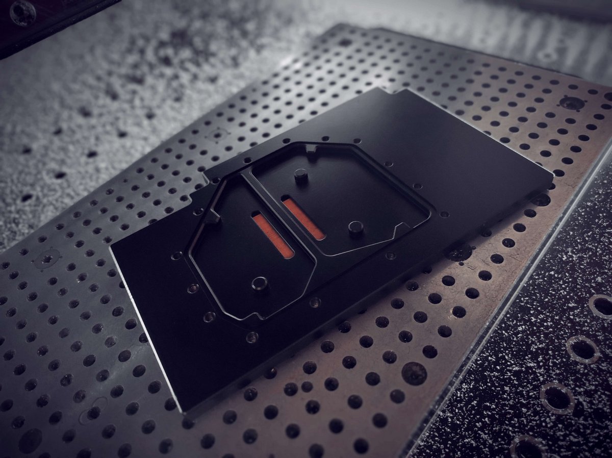 Waterblock black mat finish. 
hybridcooling-modding.fr/gpu/58-waterbl…

#watercooling #modding #hcm #waterblock