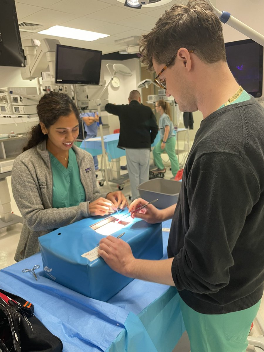 The season of king cakes and vascular surgery simulations is upon us. Thank you to LSU Vascular and our advisor Dr. Donovan for hosting and teaching Tulane/LSU students!