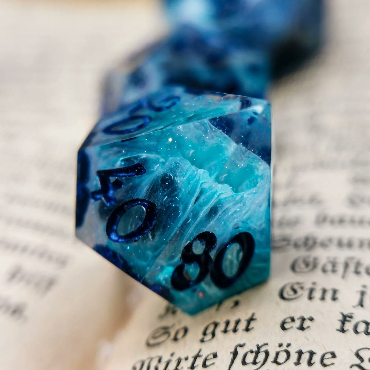 SpaethenArts's tweet photo. Ever Ocean 🌊✨

#dicegoblin #dnd5e #ttrpg #dndart https://t.co/iC1lwRhKc3