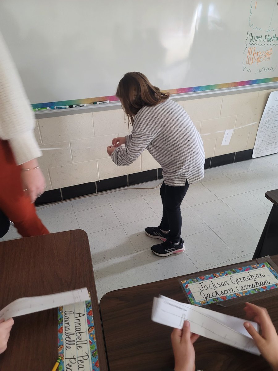 MorganMueth's tweet photo. We are so lucky to have Miss Heintz as our student teacher! She worked hard with the Third Grade Students to place fractions on the number line! We are excited to have her with us here! #redbud132 #fractions #proudteacher https://t.co/zLxERvXdxr