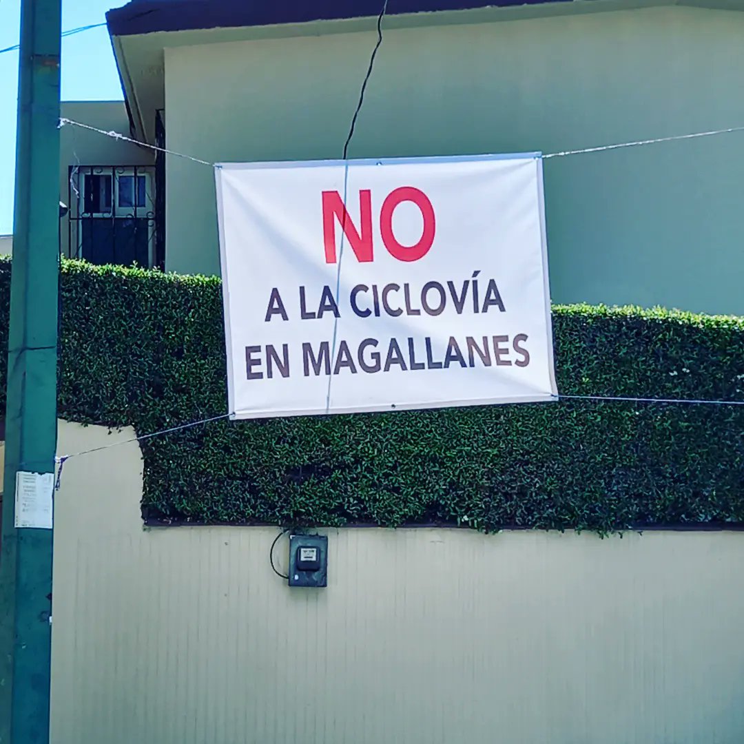 Recorrí la #CicloviaMetropolitana. Tiene sus cosas buenas y malas que detallaré en un artículo. Pero lo peor fue esto. Gente que se cree dueña de la calle y se niega a reconocer el derecho a la movilidad de todos.