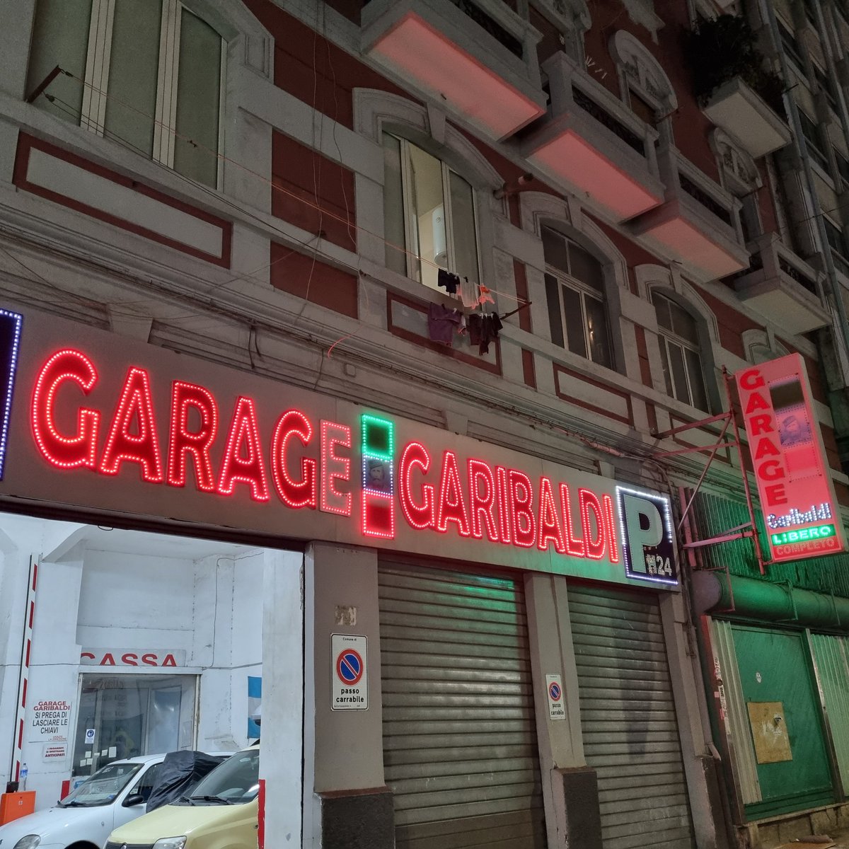 jacques_morrell's tweet photo. Uuuuuureeeeeeeddddds
#forzagaribaldi @Forza_Garibaldi Looking for Silenzi on behalf of @SouthbankNottm https://t.co/XnX4Pfmrhg