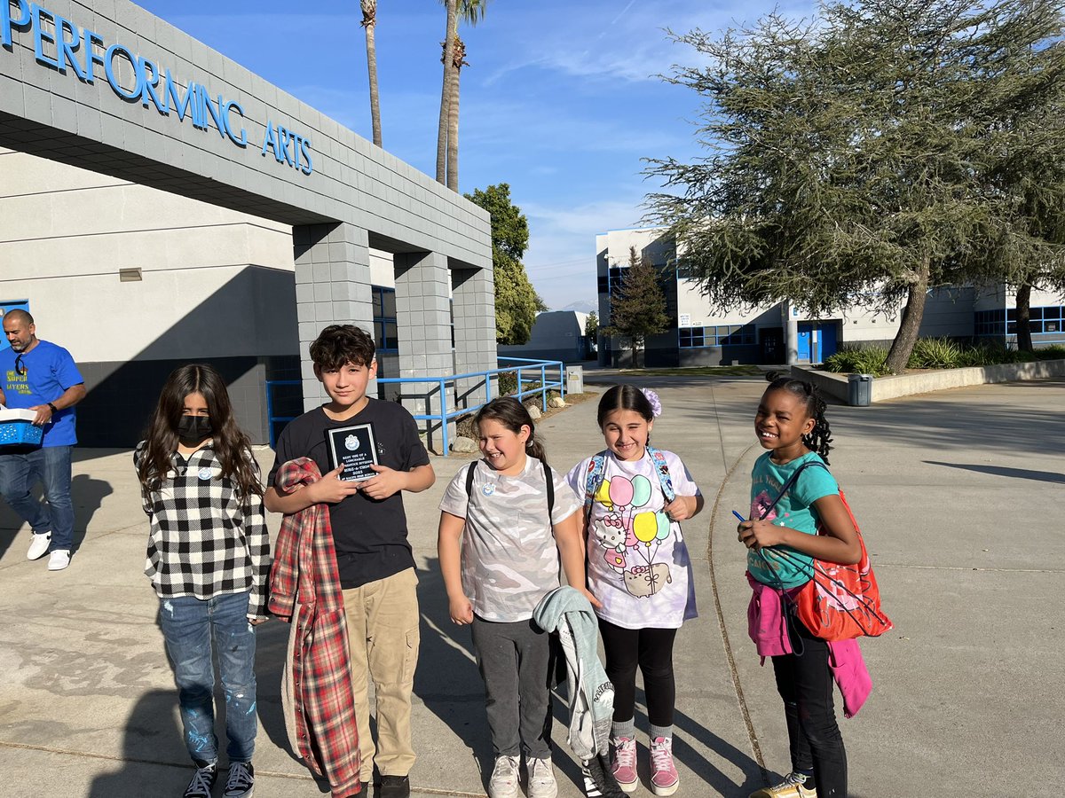 This weekend several of our Grant Grizzlies participated in the Rube-a-thon at Rialto High School. Congrats on bringing home 2 awards! #grantgrizzlies#cjusd <a href="/CJUSDESD/">Tina_Petersen Ed.D.</a> <a href="/ecampos_cjusd/">Emily Campos</a> <a href="/HyderEdD/">Dr. S. Hyder</a>