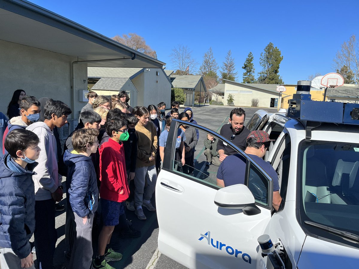 gracechoi52's tweet image. What are some of the steps to riding in a self-driving car? Thank you Brian Cullinane for bringing #auroradriver to Blach and helping students to think about the many aspects needed to consider in self driving vehicle. @lasdk8